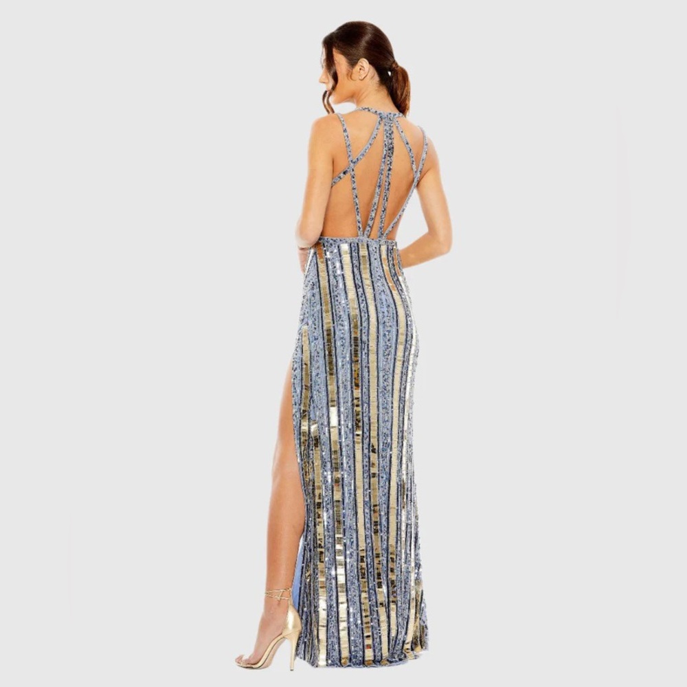 MAC DUGGAL
Halter Neck Embellished Detailed Back Gown - Picture 3 of 17